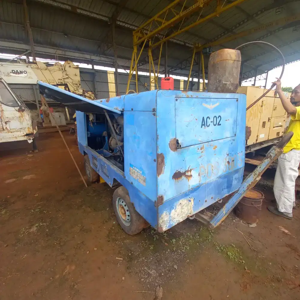 DIJUAL COMPRESSOR AIRMAN PDS 390 1 SET SANDBLASTING