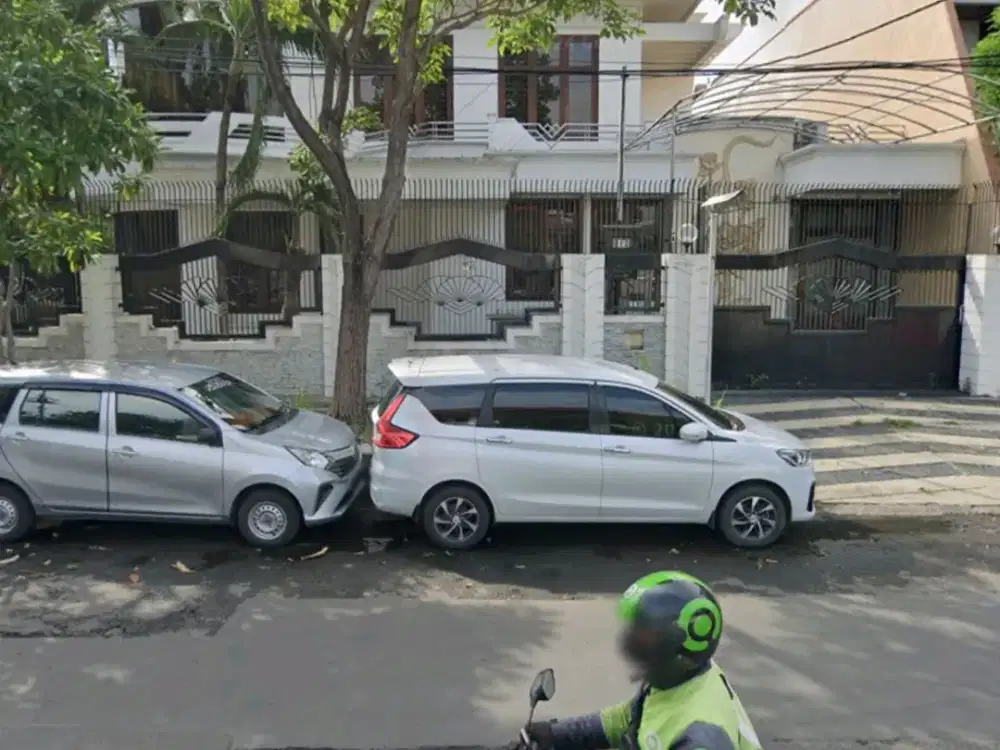 Rumah Mewah Raya Darmo Baru