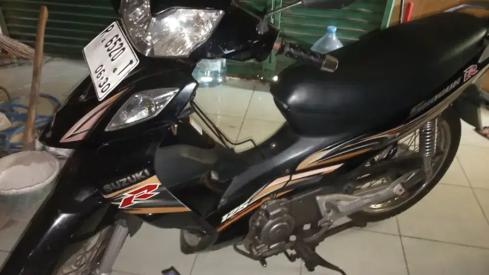 Suzuki Shogun R 125