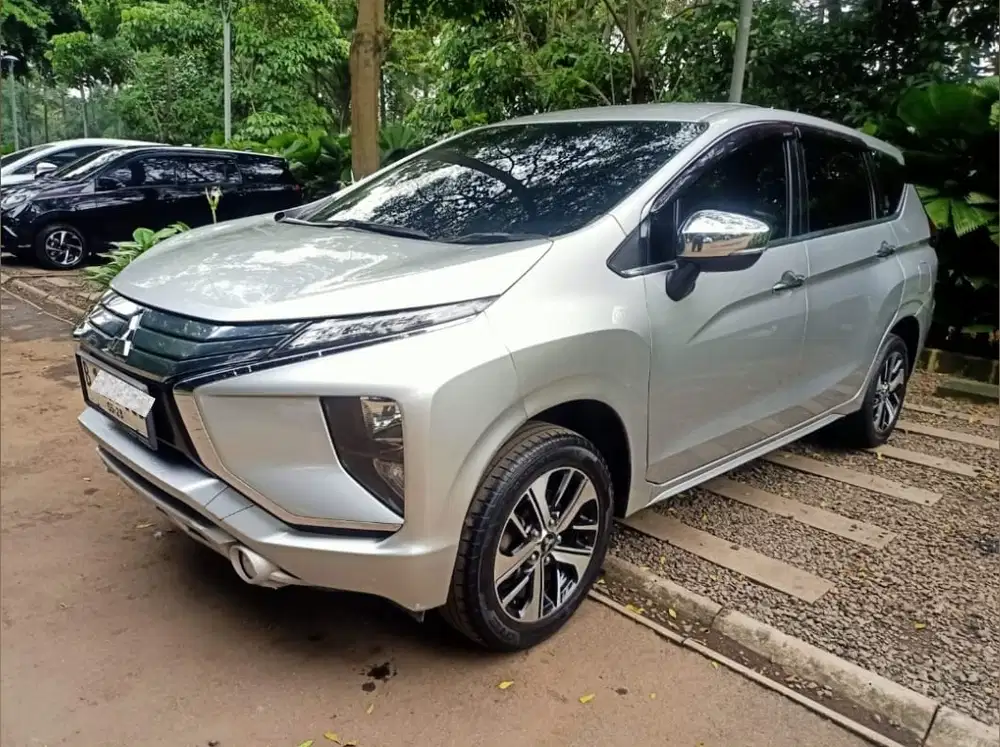 Mitsubishi Xpander Ultimate AT 2018 Matic, Silver metalik