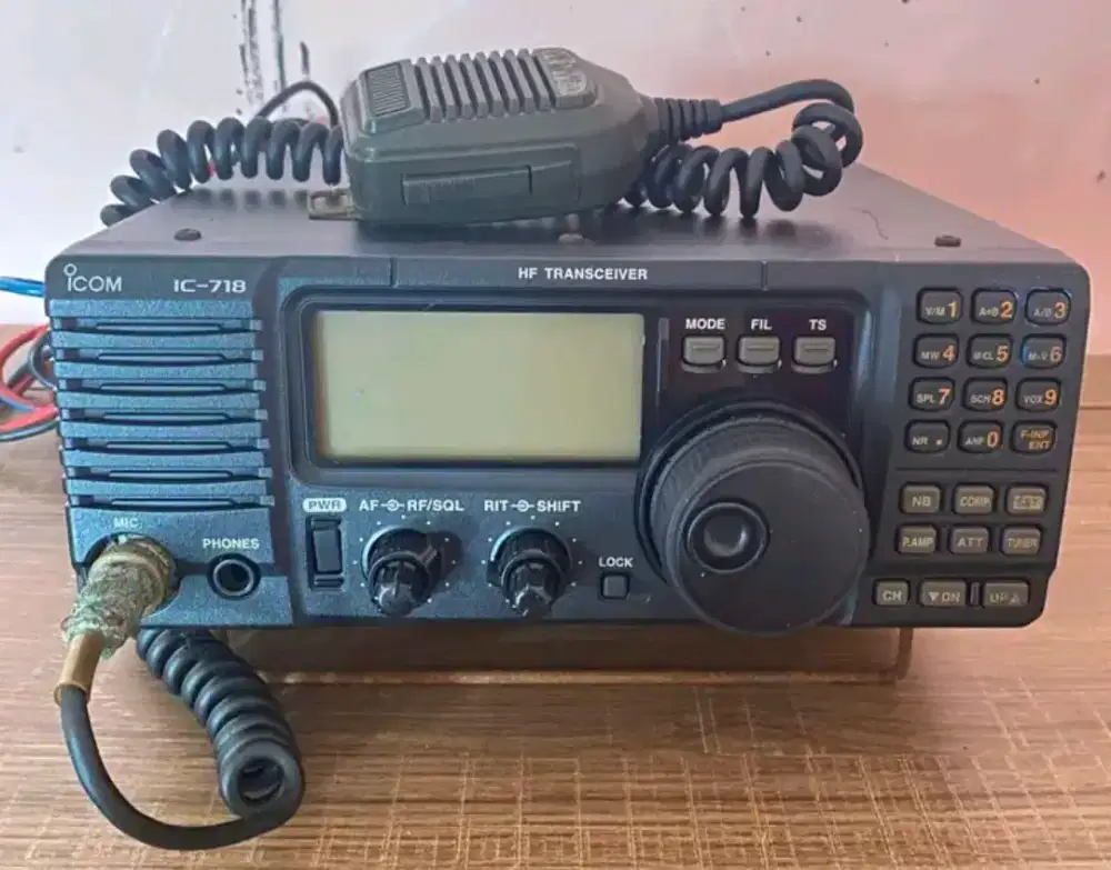 RADIO RIG HT SSB DIBELI CARI KAMI BAYAR CASH TUNAI