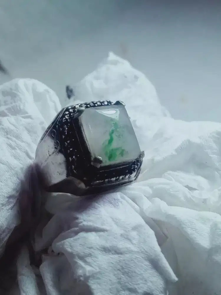 Cincin Giok Burma Kristal Jadeite Jade