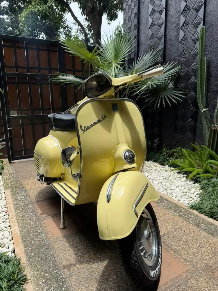 Vespa Gran Lusso GL tahun 1964 Kuning Surat Lengkap