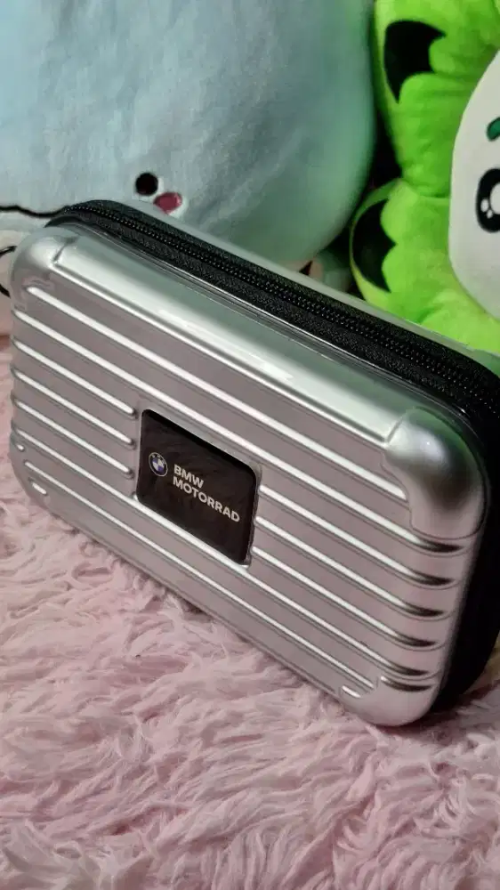 Jual -Tas Mini Koper BMW Motorrad -Warna Silver- Pemberian  BMW store