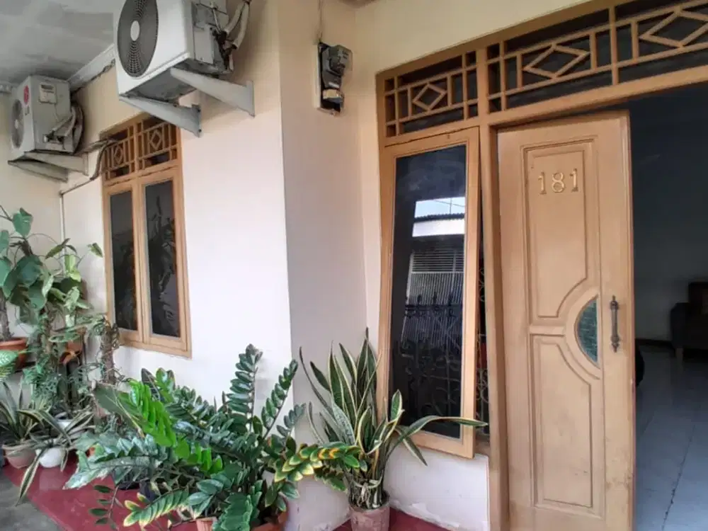 Rumah Perum Burung Kota Cirebon