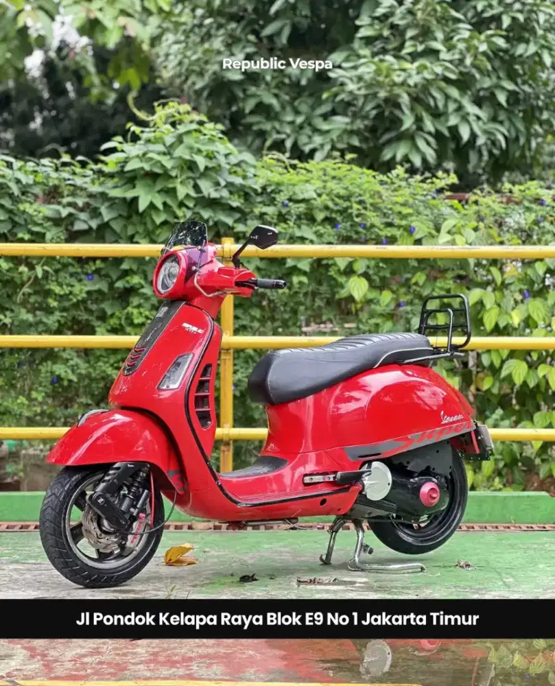 JUAL CEPAT PIAGGIO VESPA GTS 150 3V THN 2017 PERFECT CONDITION
