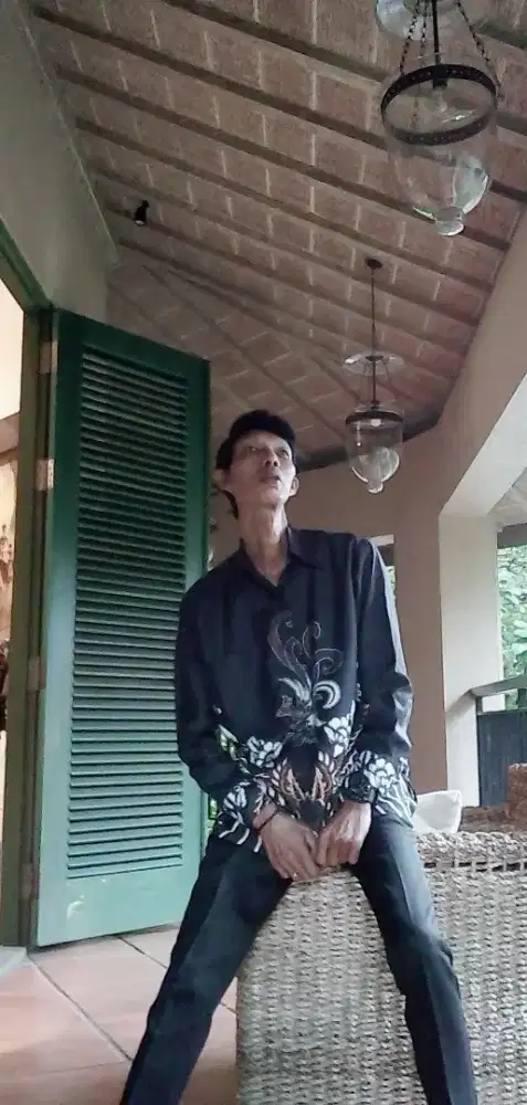 Butuh kerja apa saja / penjaga kost