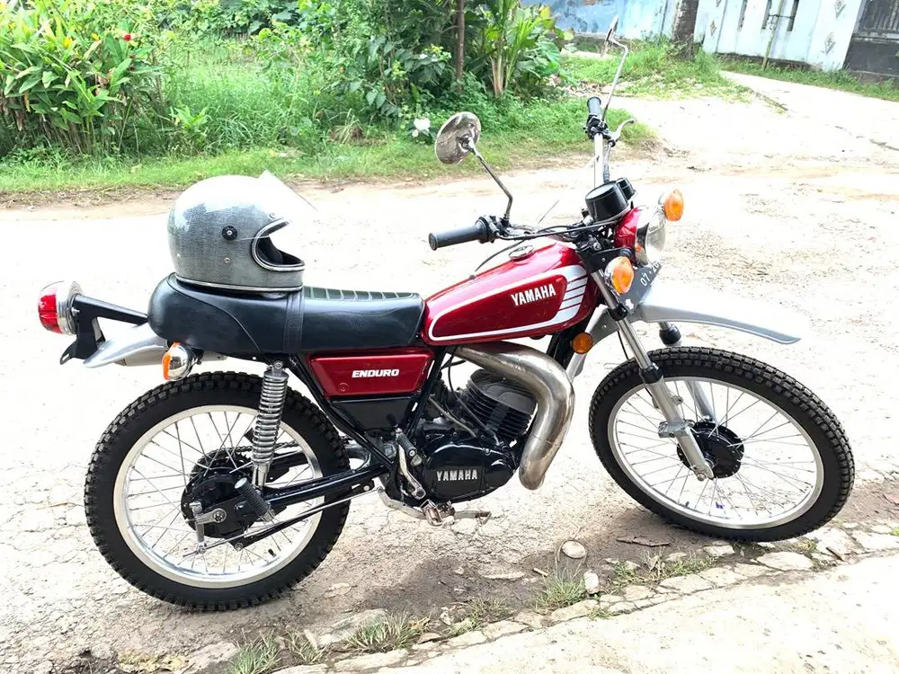 Yamaha DT 100 Enduro