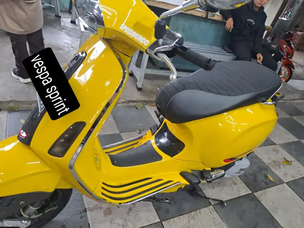 Di jual motor vespa