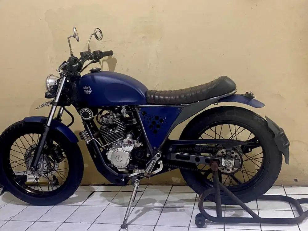 Scorpio custom scrambler bobber