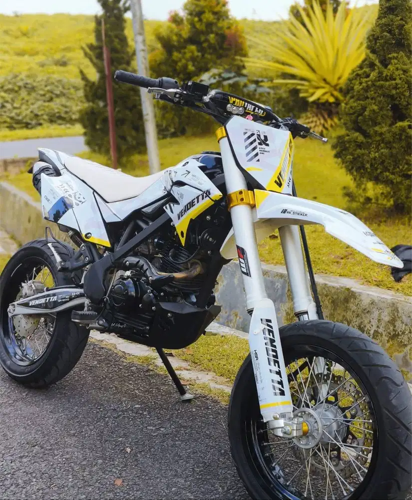 Kawasaki dtracker 150cc tahun 2022