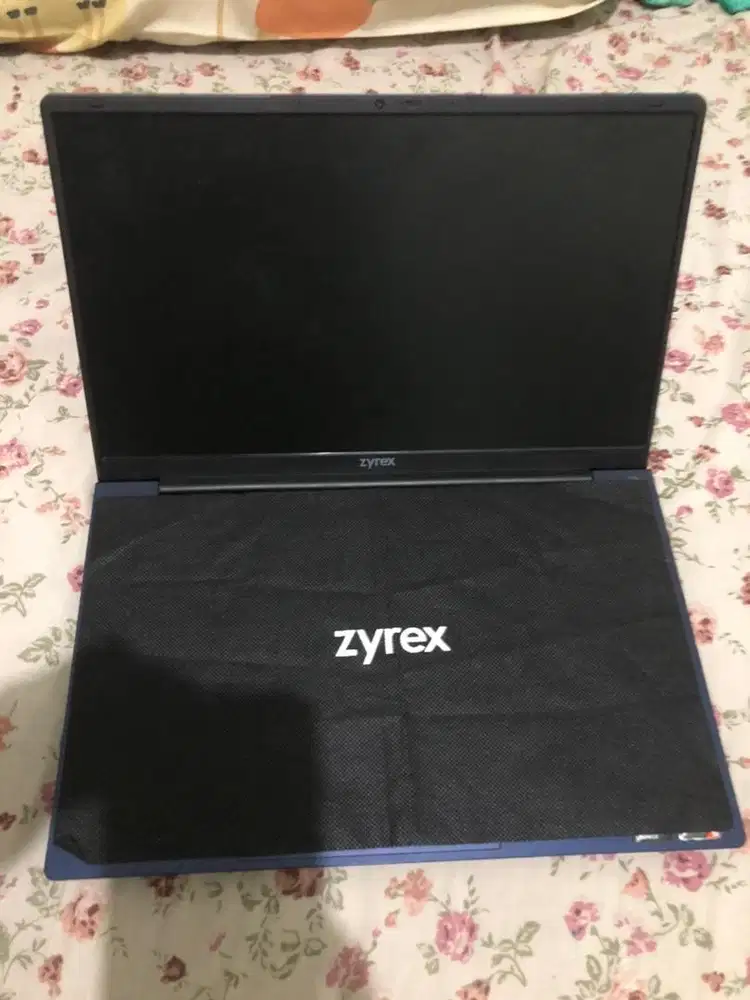 Di jual laptop zyrex