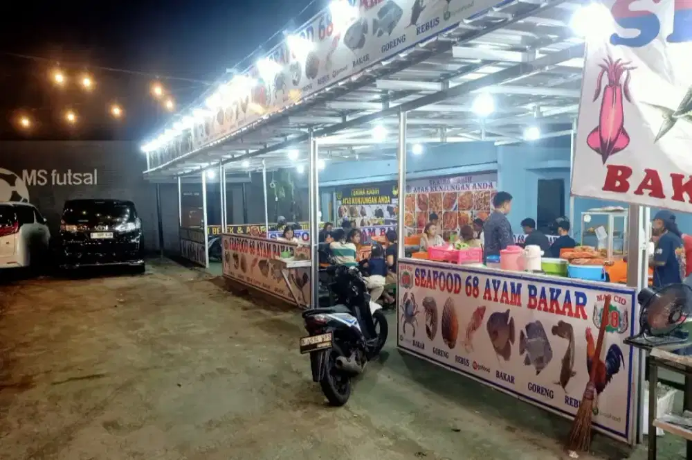 Admin dan Kasir Seafood 68 Cibubur