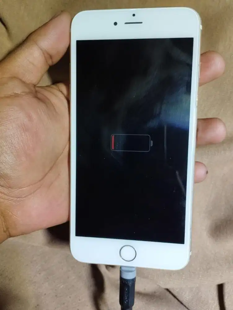Iphone 6splus ( bahan para teknisi ) 64GB
