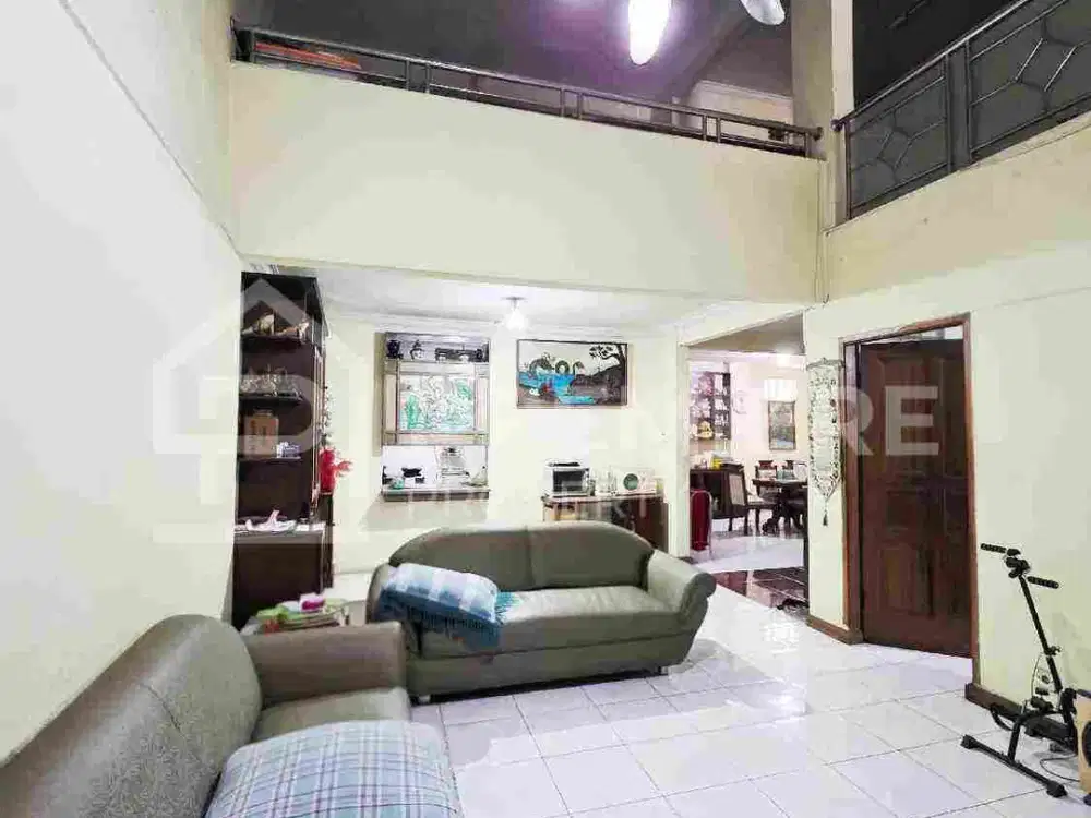 Rumah usaha strategis ramai di mainroad cigadung raya