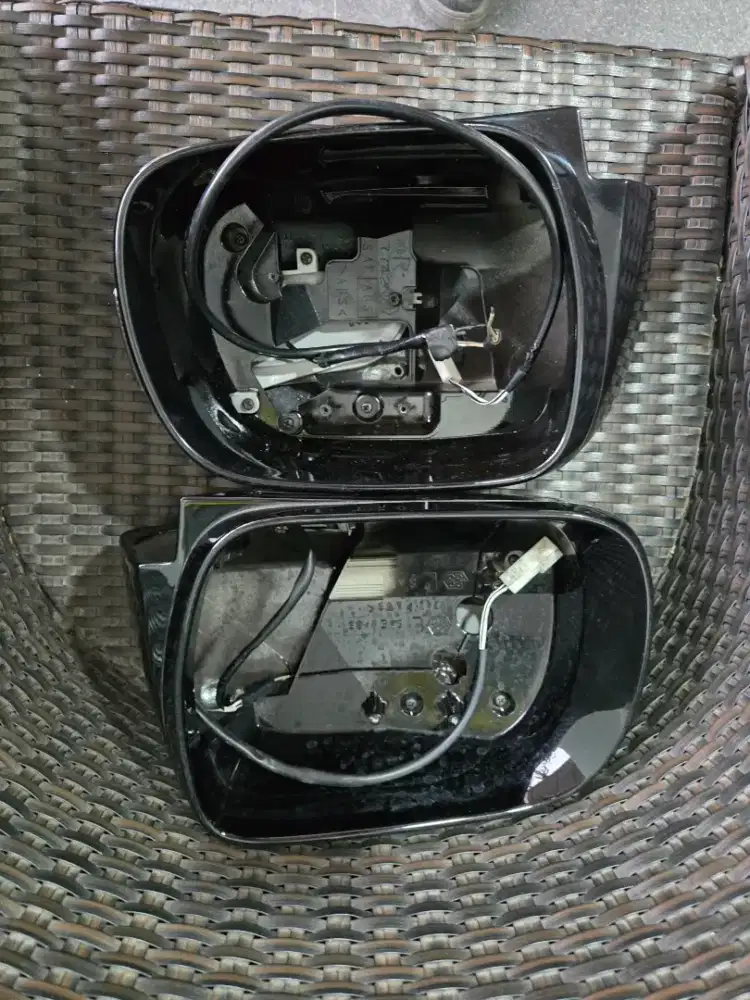 COVER SPION LAMPU HARRIER 2010