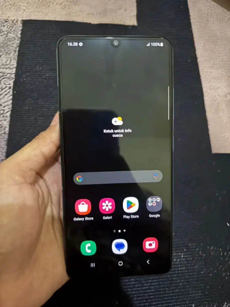 Samsung a32 
Ram 6/128gb
Hp & chasan
Minus pemakaian
Kondisi normal
