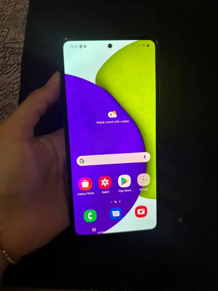 Samsung a52 
Ram 8/256 gb
Hp & chasan
Minus pemakaian