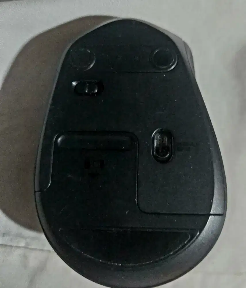 Jual mouse logitech M331 wireless kondisi normal dan bagus
