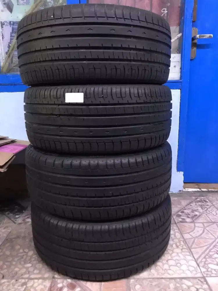 Jual ban bekas mobil merci masih bagus ring 20