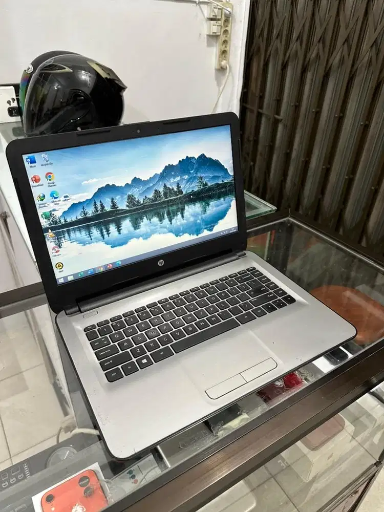 Laptop Hp 14inch N3060 RAM 4gb SSD 128gb