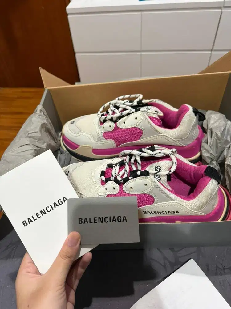 BALENCIAGA L-Triple S Sneaker
