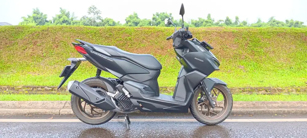 Honda Vario 160 CBS 2024 like new