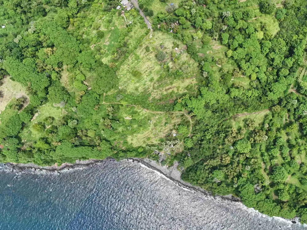 Tanah Komersil Tepi Pantai Seraya Karangasem