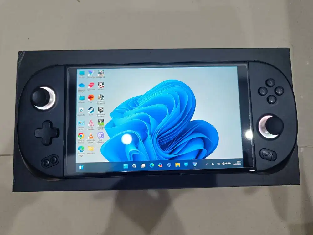 AYANEO GEEK Ryzen 7 6800U / 16GB / 512GB – Fullset