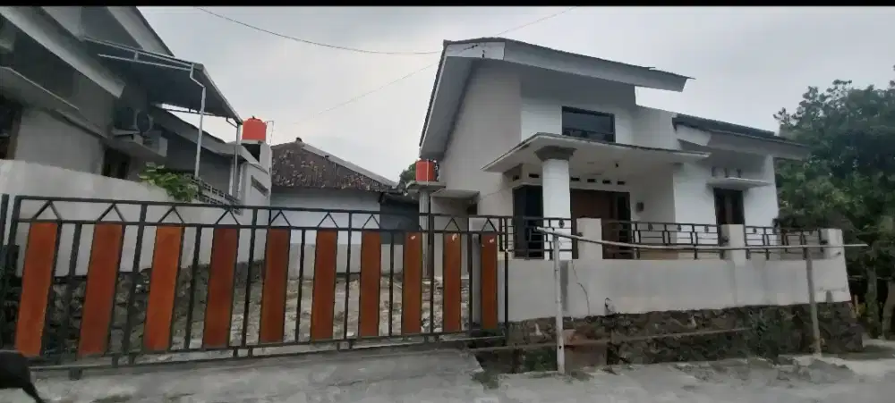 Dijual Rumah Tinggsl