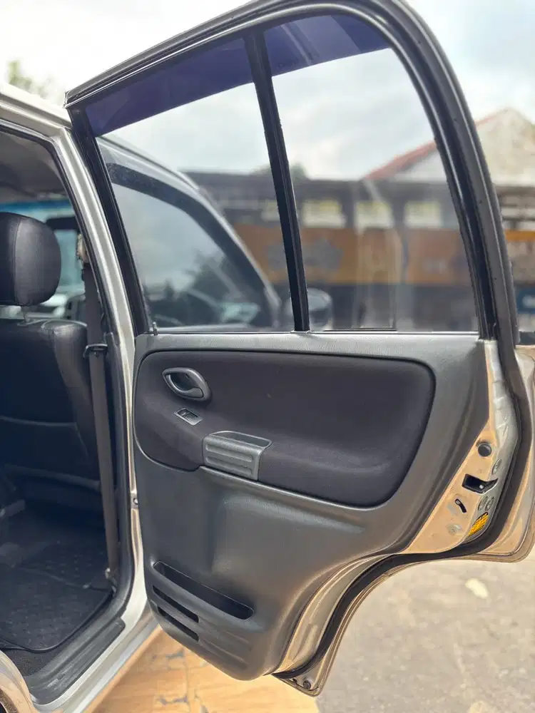 Suzuki Escudo 2005 Bensin