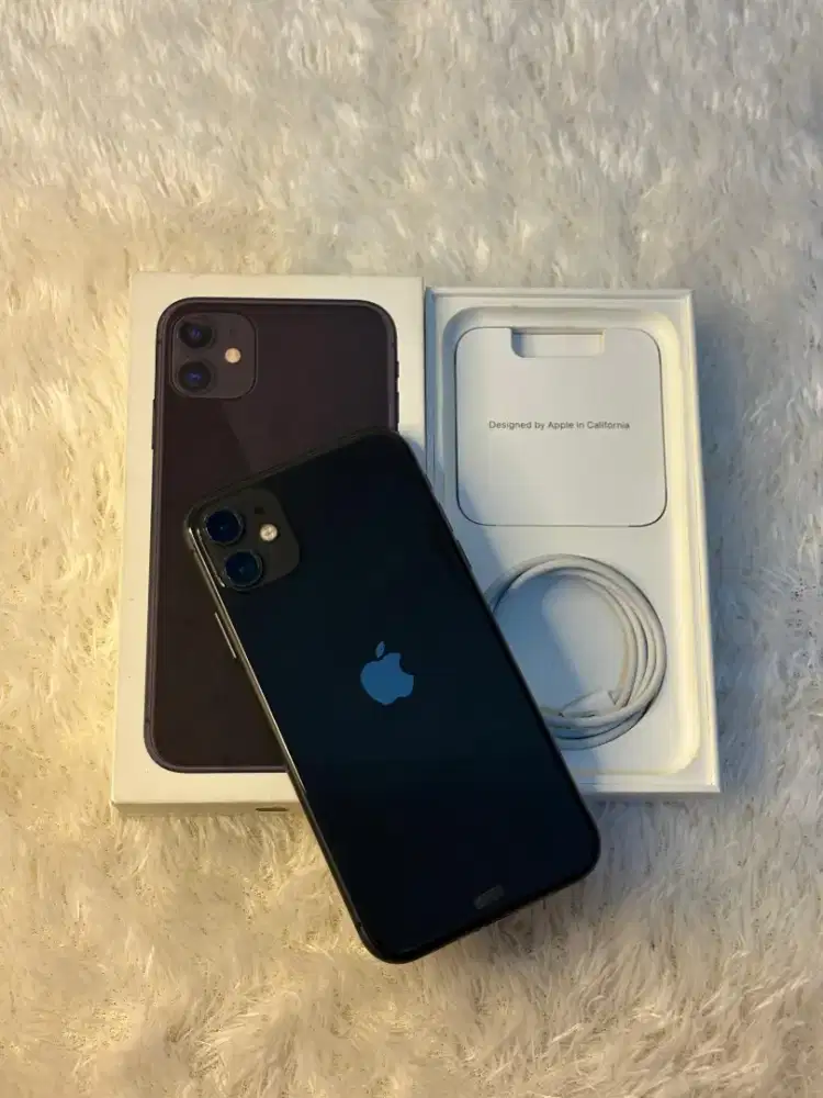 iPhone  11 64Gb iBox