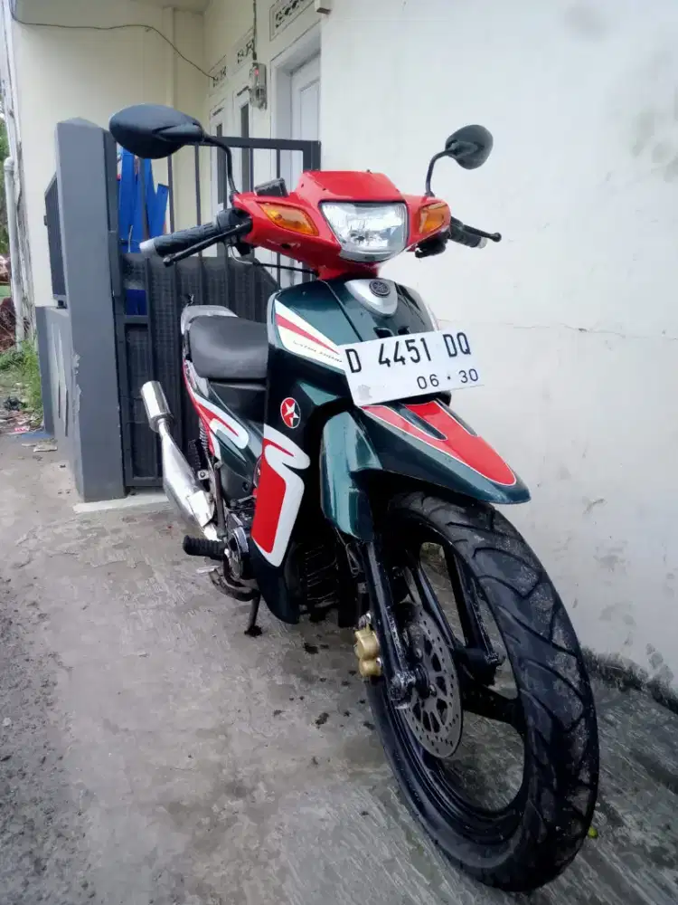 F1zr 2004 asli hitam