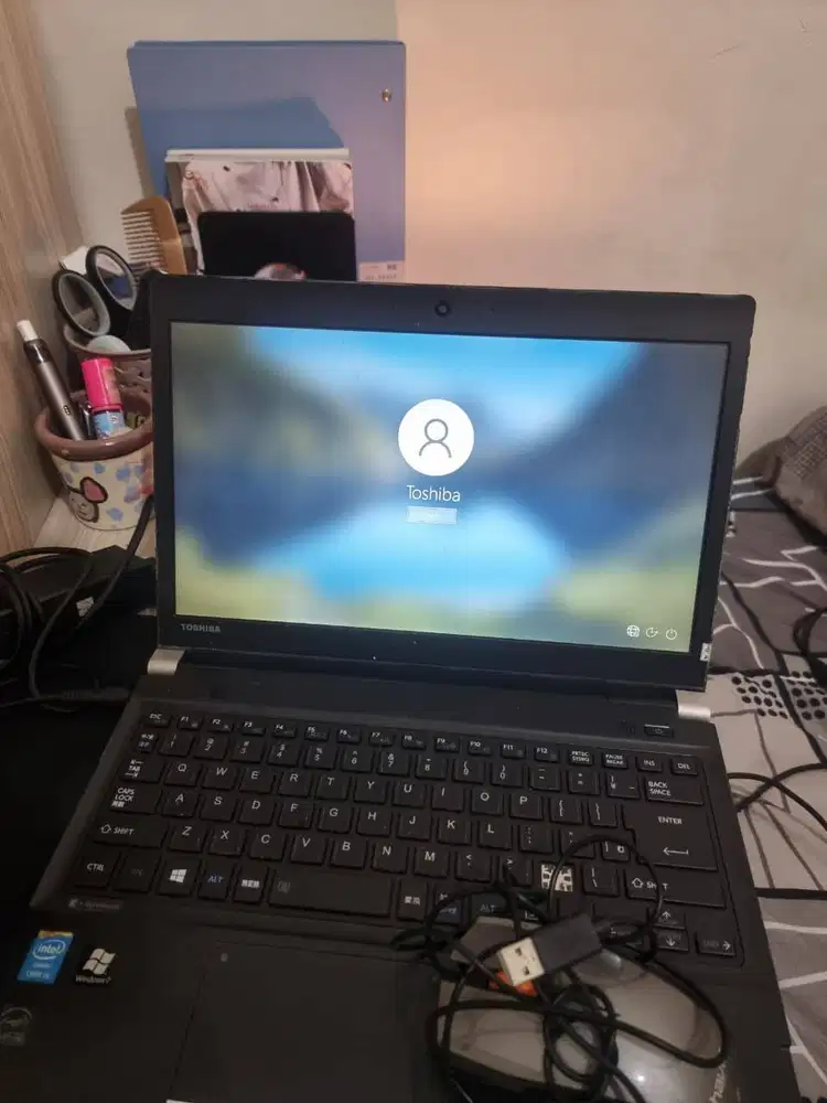 Laptop Bekas Toshiba Dynabook