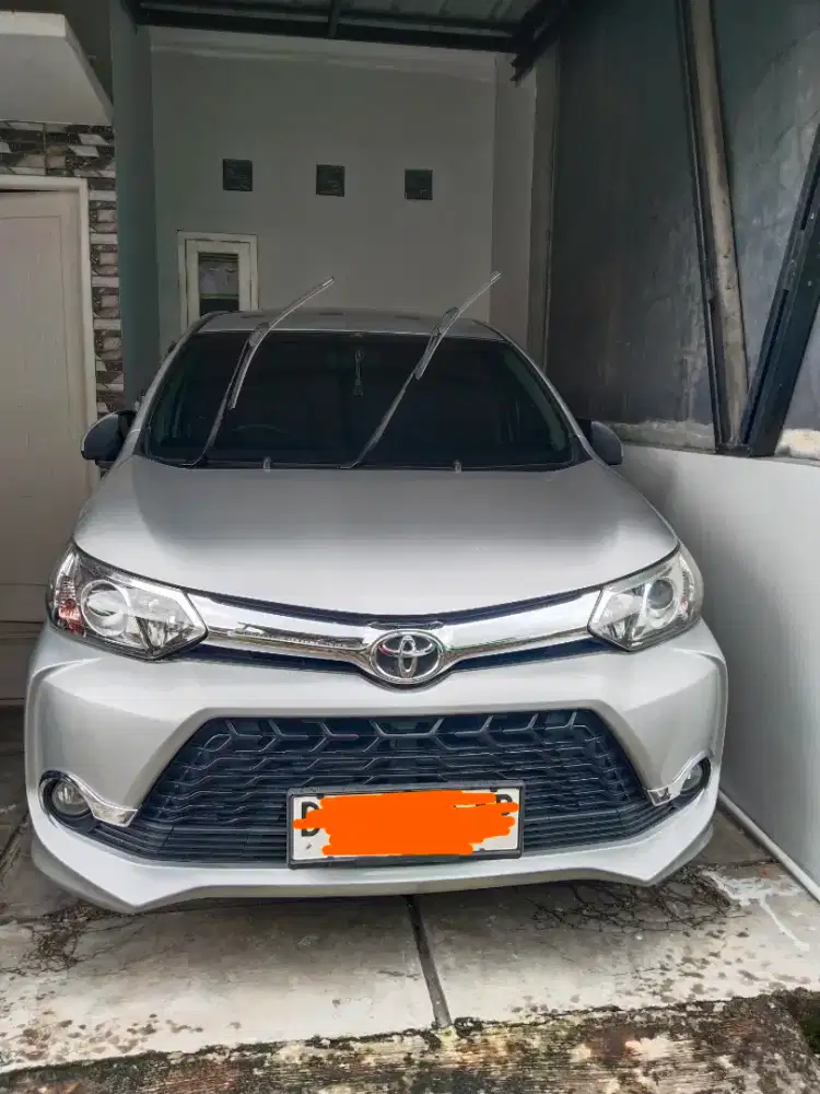 JUAL CASH AVANZA VELOZ 1.5 MATIC 2018 SILVER
