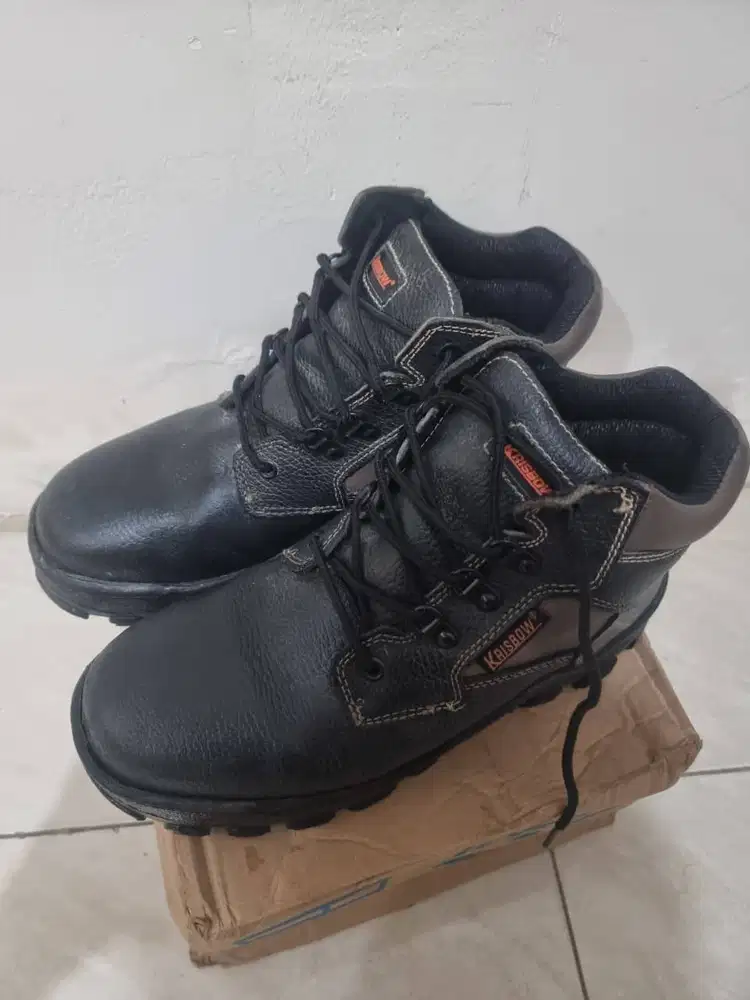 Sepatu Safety Bekas Krisbow Hercules uk 43 (Rare/Langka)