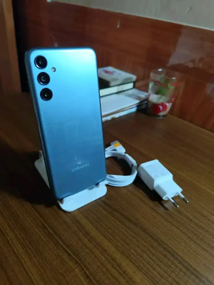 SAMSUNG M5 G MULUS NO MINUS