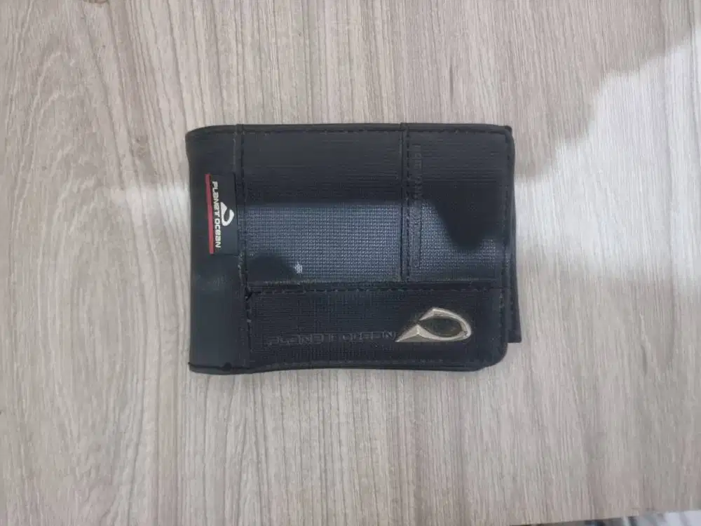 Dompet Bekas Planet Ocean (Rare)