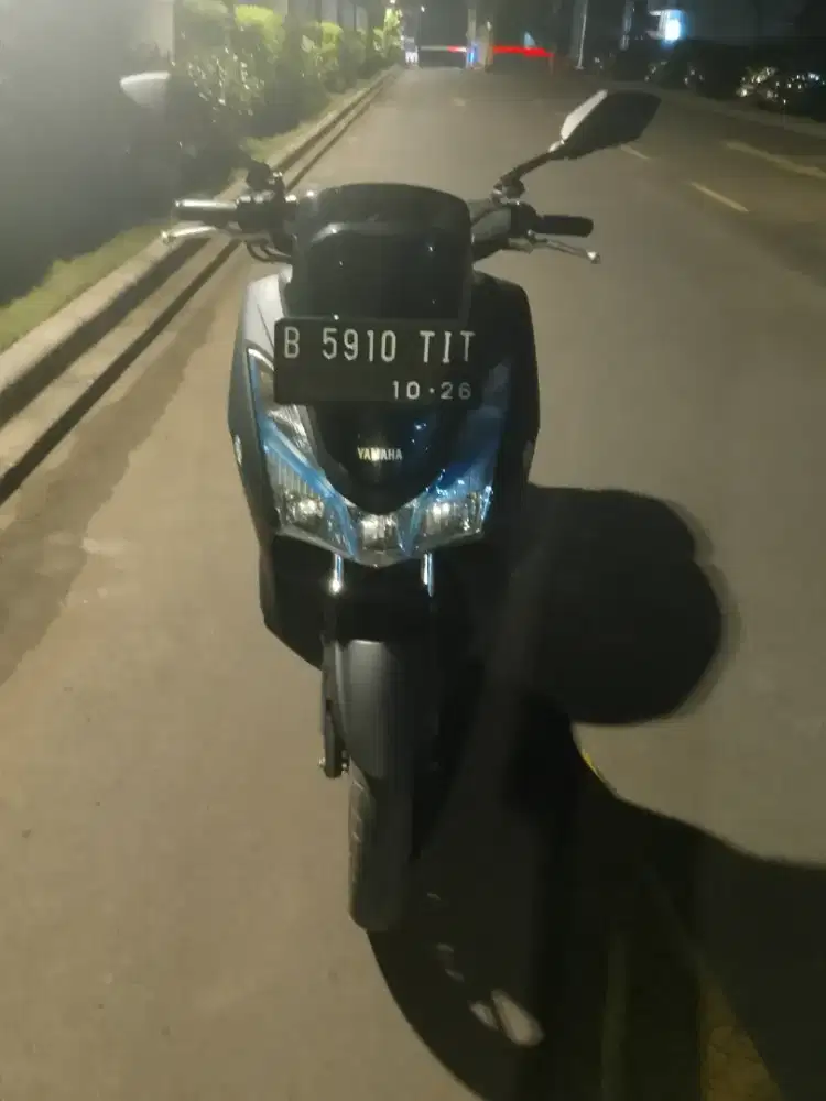 Lexi 125 2021 top clean like new