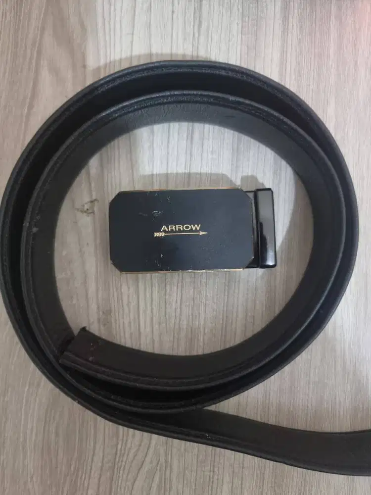 Ikat Pinggang Arrow Bekas