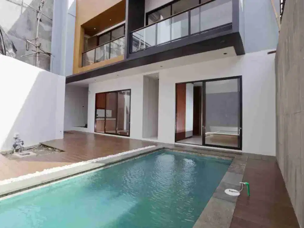 Di jual vila 3 bedroom fully furnished strategis dekat pantai Nyanyi Tabanan