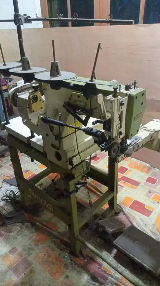 MESIN JAHIT MAKEUP RIMOLDI