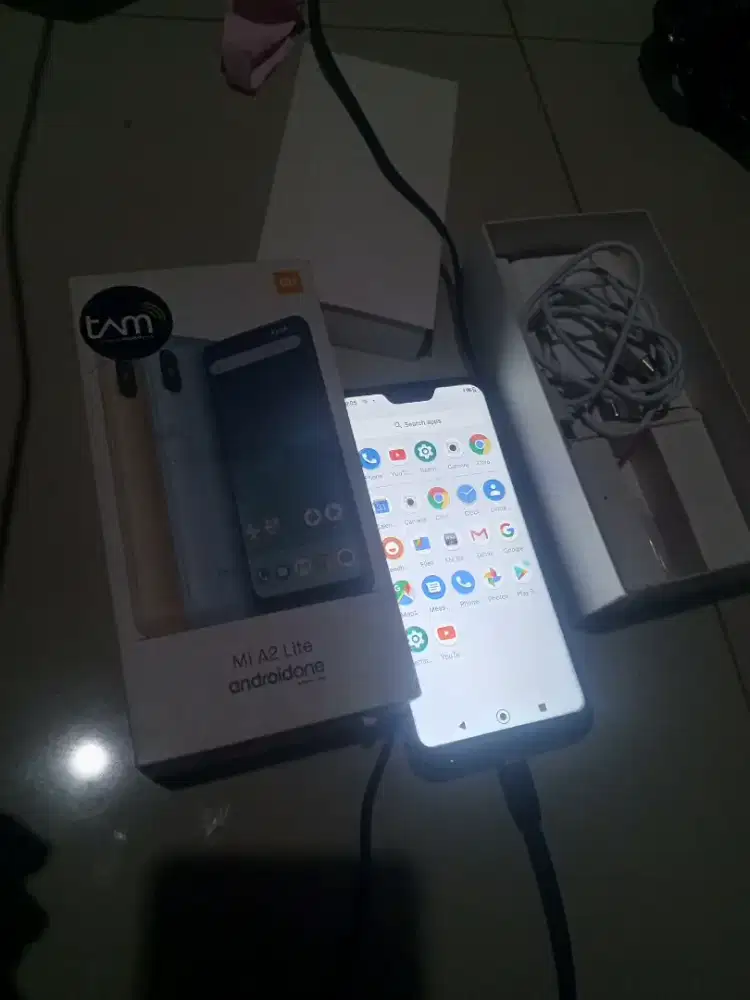 Handphone second bekas murah Xiaomi a2 mi lite 4/64 Gb