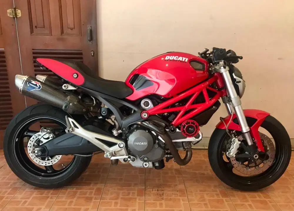 Ducati Monster 795 Low Km Sgt Terawat