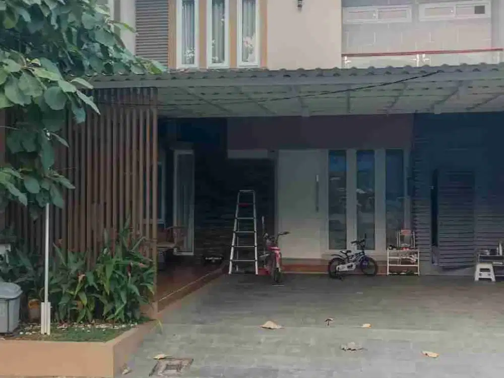 Rumah Rapih 2 Lantai Ada Backyard LT 179 Di Legenda Wisata Cibubur