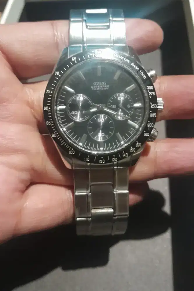 Jam tangan pria
