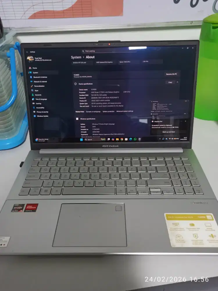 Laptop asus vivobook go 15 oled. Ram 16/512.