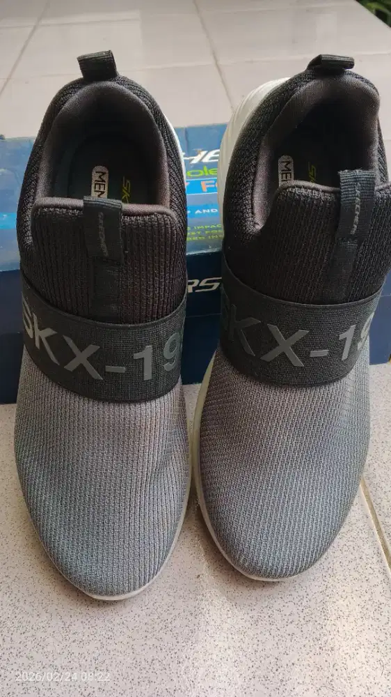 Sepatu Skechers