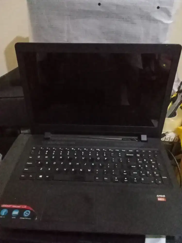 Laptop Lenovo layar 15.6 AMD A9 BACA DISKRIPSI