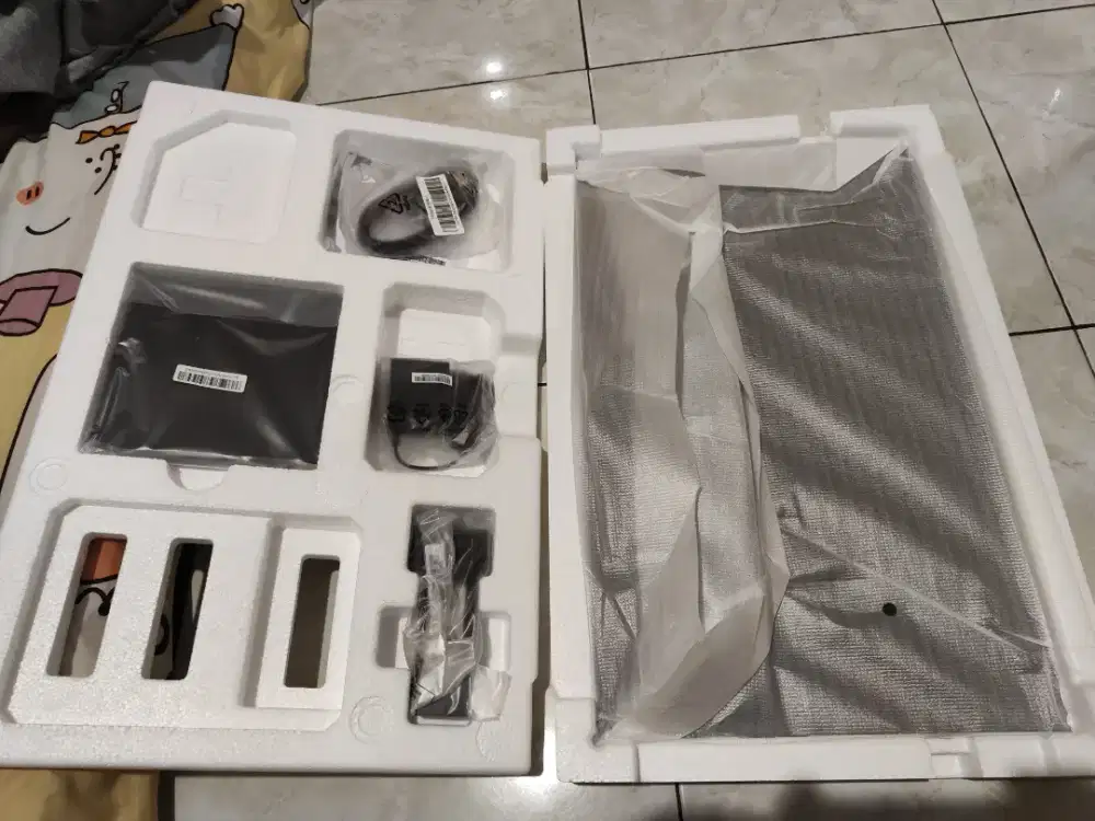 Monitor XIAOMI 24i Baru buka Kardus